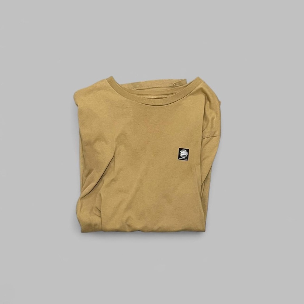 American Eagle Men's Tan Crewneck Shirt